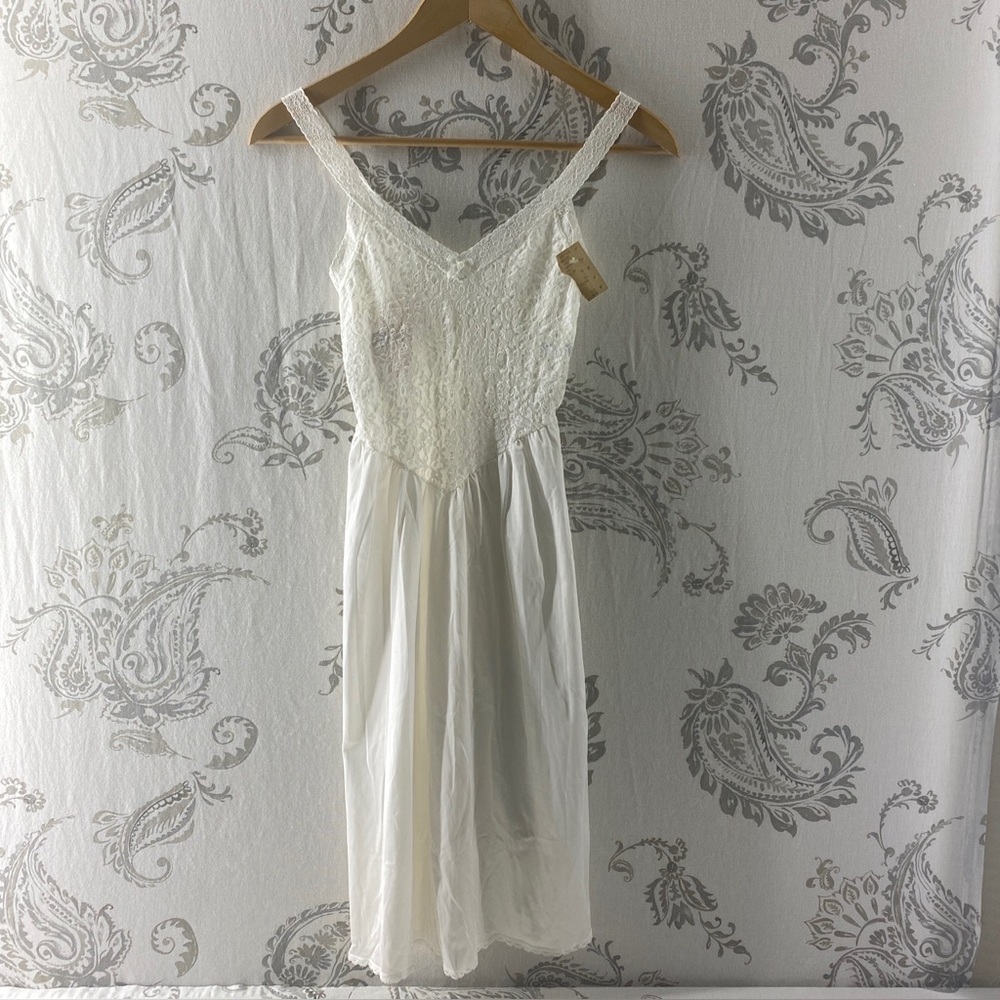 Vtg 60s‎ Bari Maid INightgown
Lingerie Lace Slip Dress Size 34
Made in USA